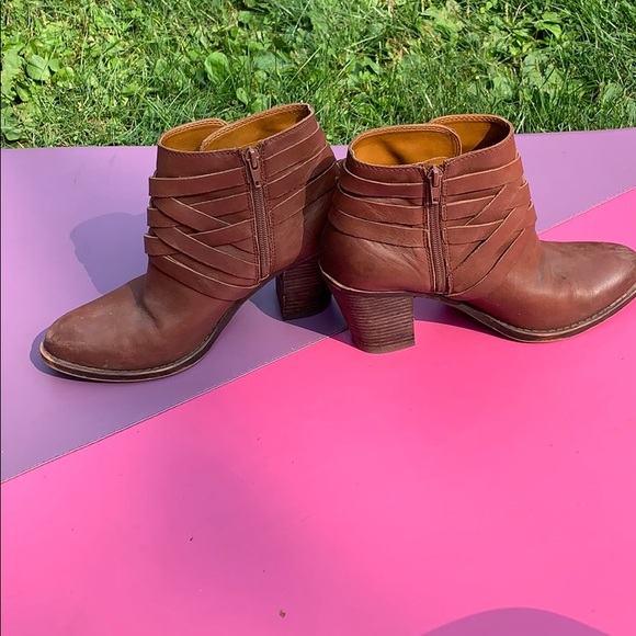 Lucky Brand Ankle Boots Size 9 - Picture 5 of 6